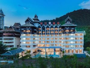 Xishuangbanna Yuejiang Hotel