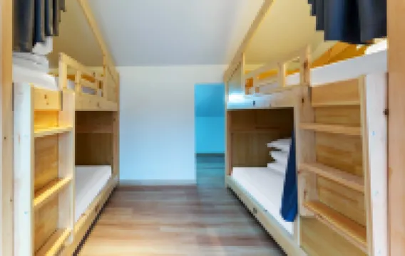 十叁都賦青年旅社（西安鐘鼓樓城牆店）