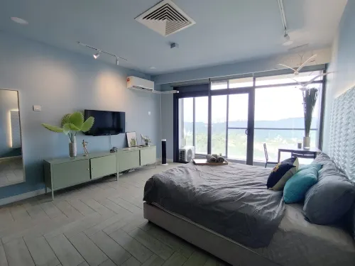 Empire City Signature Studio Suites