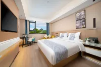Yeste International Hotel (Beiliu Yongfeng Square Chengnan Bus Station) Hotels in Beiliu