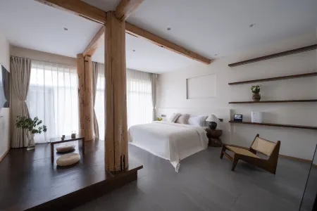Shangri La Shanye Old Residence Homestay