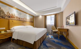 Vienna Hotel (Shenzhen Nanyou Clothing City Nanguang Metro Station)