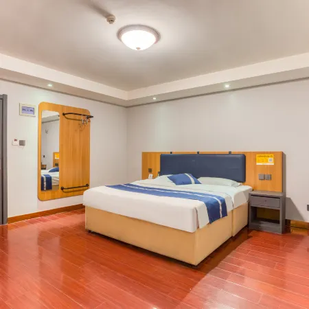 Subai Yun Hotel (Panjin Railway Station)