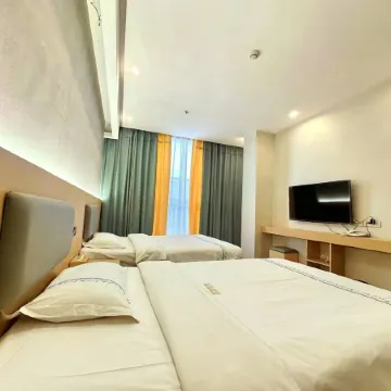 Dejiang Jiahe Holiday Inn