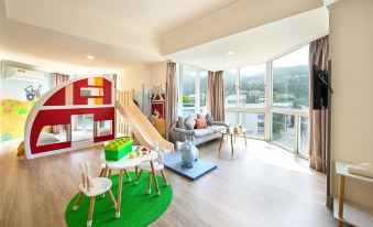 CT GREEN BAY HOT-SPRING HOTEL