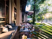 Pierre Hotel Hotels near Wat Preah Prom Rath
