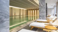 West Lake State Guesthouse - Pools