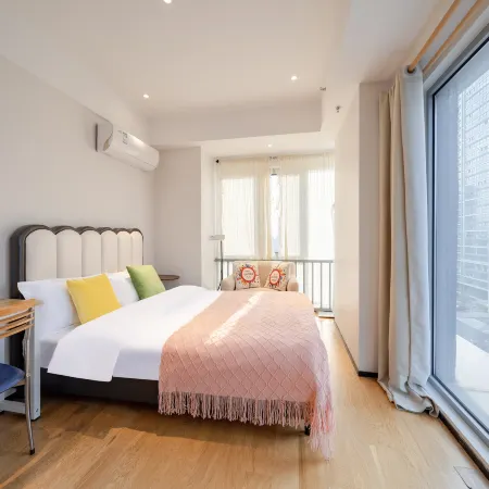 Yaju Apartment (Nanjing South Railway Station)