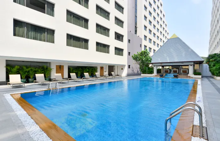 Twin Towers Hotel