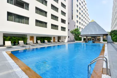 Twin Towers Hotel Hotels near The European Place