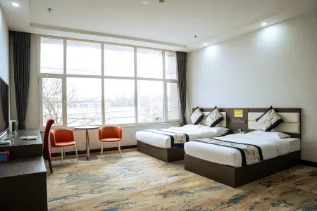 Yijia Hotel Отели рядом с достопримечательностью «Center Square»