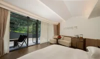 Anlan Daxi Hot Spring Resort Hotel Hotels near Hidden-Dragon Waterfalls