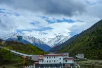 Kangding Herun Business Hotel