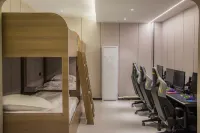 i Electronic Sports Hotel (Kaifeng Gulou Square) - Esports