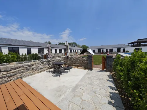 Guanglu Island Yijing Fish Lodge Hotels in Changhai County