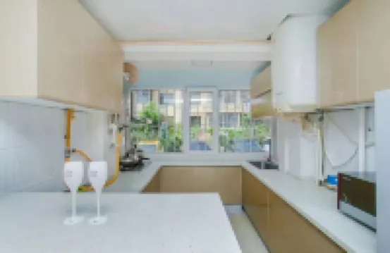 Qingdao Little Times Youth Hostel  May4th Square Store