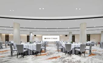 LuoJia Hills Hotel