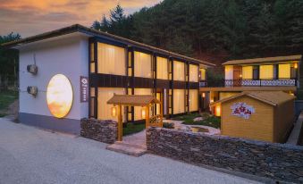 Floral Hotel· Mount Wutai Ruyuan Boutique Hotel