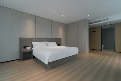 Cloud Hotel (Pingyang Jiefang Street Branch) Hotels near Zhejiang Pingyang Memorial Hall of Revolutionary Martyrs