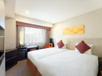 Hotel JAL City Kannai Yokohama Hotels near Kami Ooka Station