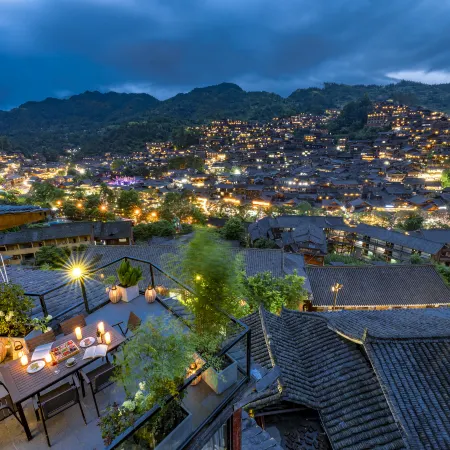 Nanshanshe Panorama Hotel (Xijiang Qianhu Miao Village Observation Deck Branch)
