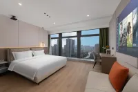 Ouchen High altitude River View Hotel(North Binyi Road Branch of Guanyinqiao Pedestrian Street)