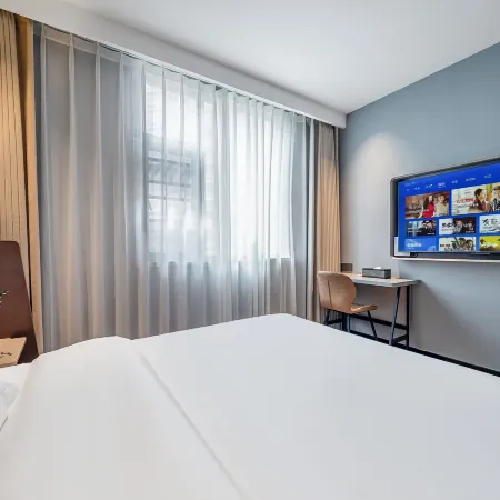 Kaiya Smart Choice Hotel (Huqiu Wedding Dress City, Hubei Road Metro Station Branch)