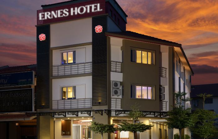 Ernes Hotel Bayu Mutiara