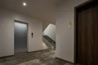 Runjing ·Meri Designer Hotel