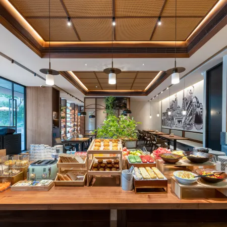 Atour Hotel, Doumen Metro Station, Hualin Road, Fuzhou Отели рядом с достопримечательностью «Фучжоу Третья Средняя Школа (Школа Хуан)»