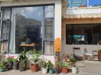 Lijiang Qishangju Youth Hostel