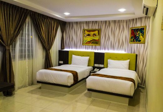 루이스 호텔 타이핑