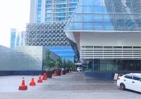 PLATINUM 2白金2時尚公寓近雙子塔KLCC吉隆坡ALMA柏威年 無邊泳池 Isetan (The Gardens)附近的飯店