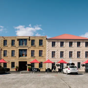 The Henry Jones Art Hotel Hotels near Art Mob