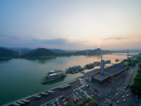 Jiangshang Homestay (Yichang Three Gorges Tourist Center Wanda Plaza Branch) Hotels in Yichang