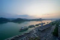 Jiangshang Homestay (Yichang Three Gorges Tourist Center Wanda Plaza Branch)