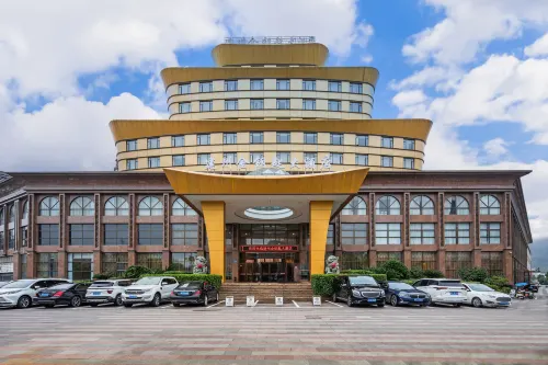 Goldenkey Hotel Fujian Jianzhou - parking