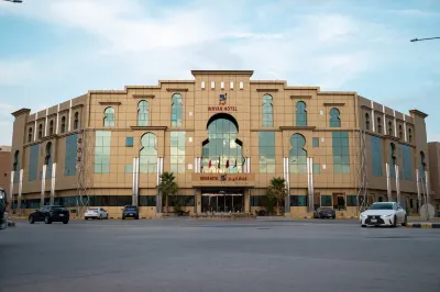 فندق انيار Hotels near Oz Lounge