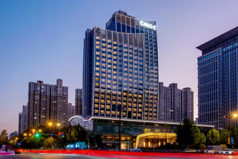 International  Hotel.LuoYang