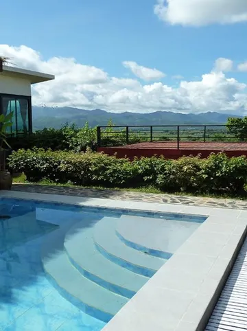 รูปภาพของโอลด์ ทรี เฮ้าส์