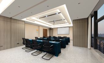 UrCove by Hyatt Lianyungang Railway Station Suning Plaza