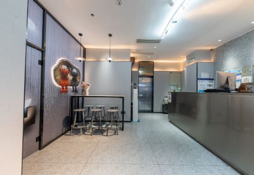 3. 덱수타이 호텔..