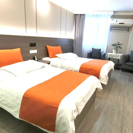 Lake Holiday Hotel