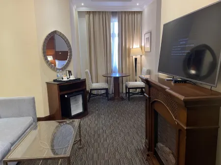 The Hub Hotel Отели в г. Аддис-Абеба