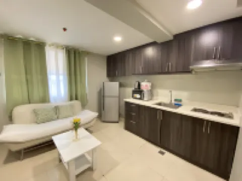 Gilmore Tower Suites By SMS Hospitality