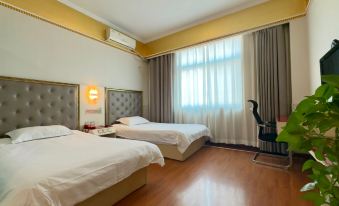 Luohe Jingyuan Business Hotel (Shuanghui Road)