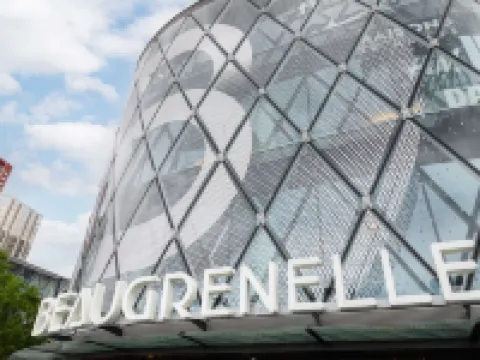 เมอร์เคียว ปารีสซองทร์ ตูร์ไอเฟล โรงแรมในปารีส