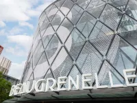 Mercure Paris Centre Tour Eiffel Hotel in zona Gare De Nanterre-Universite