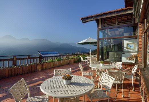 1. 온커밍 럭 빌라..