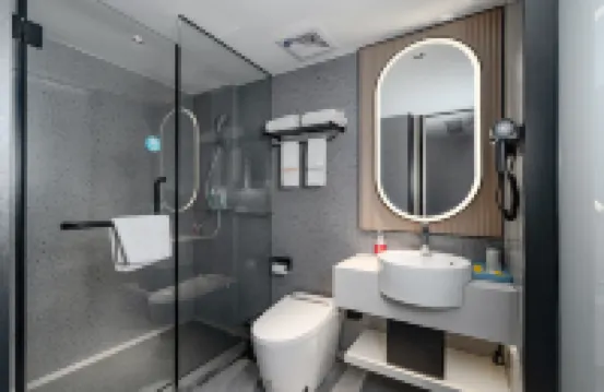 Urban Convenience Hotel (Tianmen West Lake Lu Yu Ancient Garden Branch)